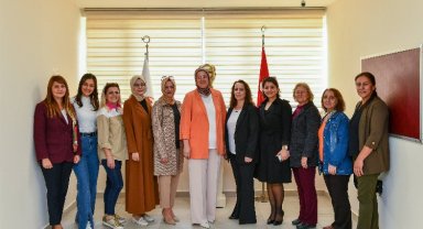 Bursa Mustafakemalpaşa'da protokol eşlerinden 'farkındalık'