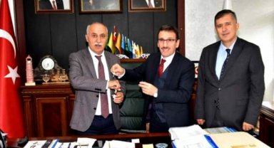 Bursa Yenişehir'de öğrenciler lavanta yağı üretti