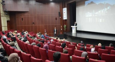 Bursa Yıldırım'da 'Adım Adım İslam Dünyası' dersi