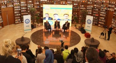 Bursa Yıldırım'ın gençlik yatırımlarına iki ödül birden