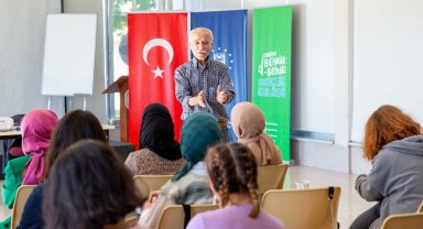 Bursa'da 'edebiyat ve yazı kampı' başladı