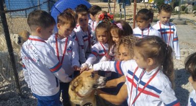 Bursa'da miniklerden sevimli dostlara renkli ziyaret