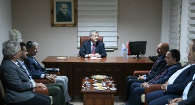 Bursa'da Saadet Partisi'nden Bal-Göç'e ziyaret