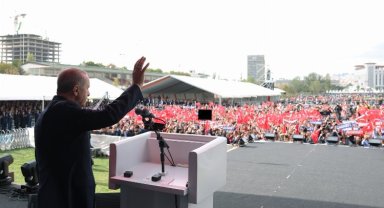 Cumhurbaşkanı Erdoğan: Hep gençlerle yol yürüdüm