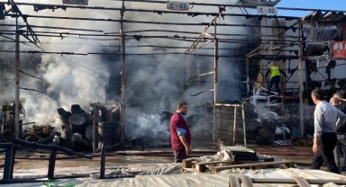 Düzce'de kereste fabrikasında yangın!