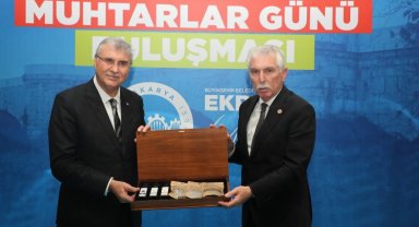 Ekrem Yüce Sakaryalı muhtarlarla buluştu