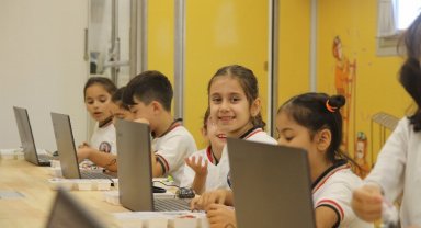 Elektronik atıklar TEGV'de nitelikli eğitime dönüşüyor