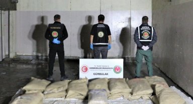Gürbulak Sınırı'nda 305 kilogram uyuşturucu ele geçirildi