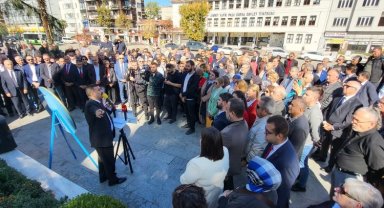 İYİ Parti ertelenen 5. yılını Bursa'da da kutladı