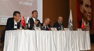 İzmir Karabağlar'da '100. Yıla Doğru Cumhuriyet ve Laiklik' paneli