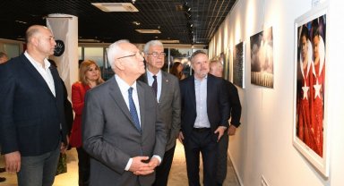 İzmir Karabağlar'da "Cumhuriyet Daima VI" sergisi