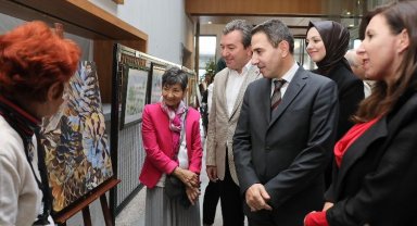 İzmir'de 99. yıla özel 'Dünden Bugüne Bergama' sergisi