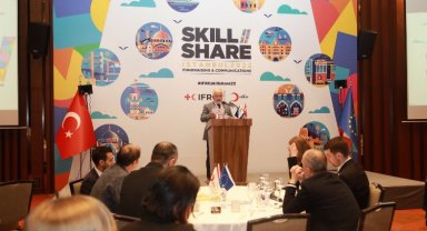 Kızılay ve Kızılhaç iletişimcileri İstanbul'da buluştu