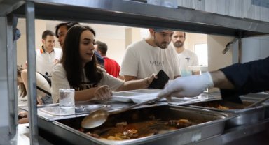 Kocaeli İzmit'te üniversiteliler 'Anne Eli'nden çok memnun