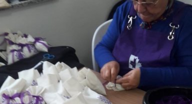 Kocaeli'de lavantaları İZGİM'li kadınlar sanata dönüştürüyor