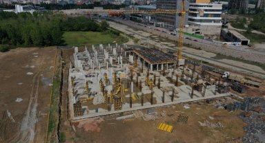 Kocaeli'nde Gıda Üretim Tesisi'nin kolon imalatları sürüyor