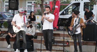 Kütahya'da gençler sokak konserleriyle buluştu