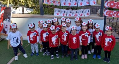 Manisa'da miniklerin 29 Ekim coşkusu