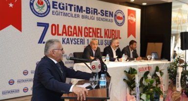 Memduh Büyükkılıç sendikacıların genel kurullarına katıldı