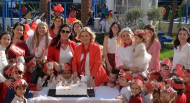 Miniklerin yüreklerin Cumhuriyet coşkusu