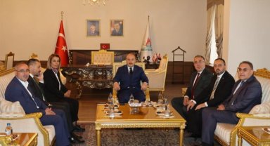 Mustafa Varank'tan Nevşehir Belediyesi'ne ziyaret