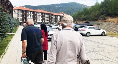 Sakarya'dan yaşlılara huzur dolu sonbahar tatili