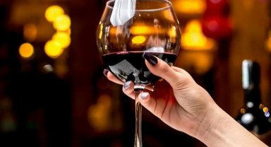 Şaraba yüzde 15-25 oranında zam geldi