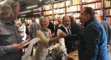 'Son Ay Tutulması' okurlarıyla buluştu