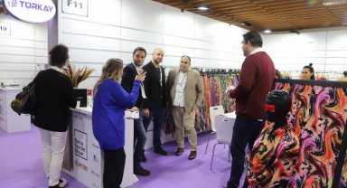 TÜGİAD Bursa üyelerinin yanında