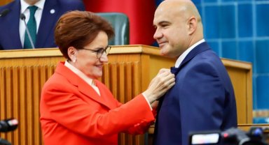 Turhan Çömez İYİ Parti'ye katıldı