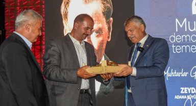 Zeydan Karalar muhtarlarla buluştu