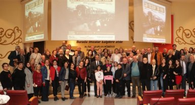 Ata'nın İzmit'ten son uğurlanışına 'Zor Veda'