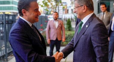 Babacan, Davutoğlu ile de görüştü