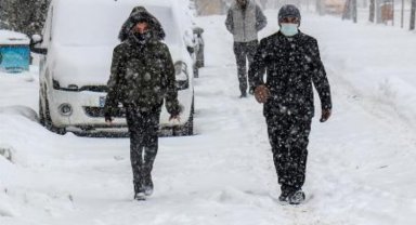 Beklenen kar kapımızı çalıyor! Türkiye'de bugün hava nasıl olacak?