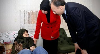 Bilecik'te şehit annesine Vali Kızılkaya'dan ziyaret