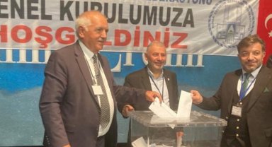 Bursa Erzurum Dernekleri Federasyonu'nda Ömeroğulları güven tazeledi