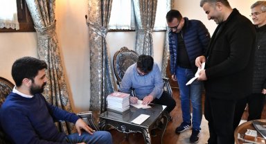 Bursa Osmangazi'de edebiyatseverler Kedili Tekke'de buluştu