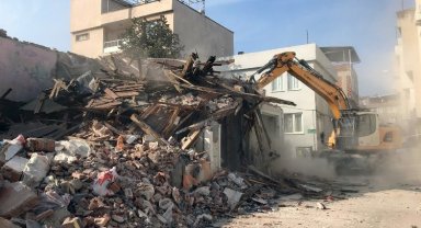 Bursa Osmangazi'de metruklar huzur için yıkılıyor!