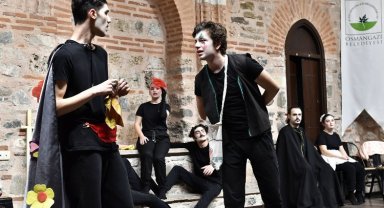 Bursa Osmangazi'de 'Tiyatro Okulu' büyüledi