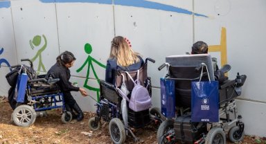 Bursa'da 3 Aralık'a özel 'Rengimiz Bir' farkındalığı