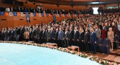 Bursa'da AK Parti'nin Teşkilat Akademisi'nde ziller Türkiye Yüzyılı için çaldı