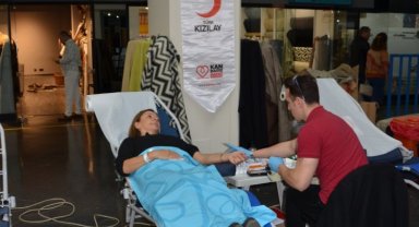 Bursa'da BUTTİM sakinlerinden Kızılay'a kan bağışı