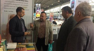 Bursa'da Saadet Partisi'nden 'Kitap Günleri' ziyareti