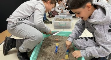 Bursa'da salonda arkeolojik kazı