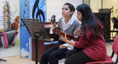 Bursa'da sokakların 'tescilli' müzisyenleri