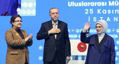 Cumhurbaşkanı Erdoğan: Toplumsal hayatın temel direği kadındır