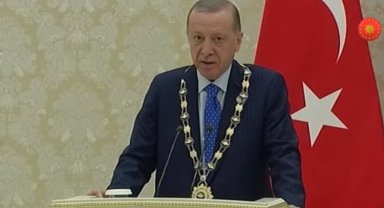 Cumhurbaşkanı Erdoğan'a 'İmam Buhari Nişanı' takdim edildi