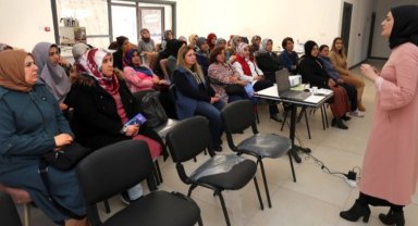 Elazığ Belediyesi'nden aile içi iletişim semineri