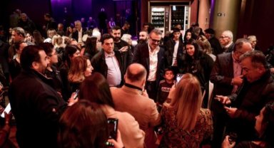 'Elif Ana' Paris'te vizyona girdi