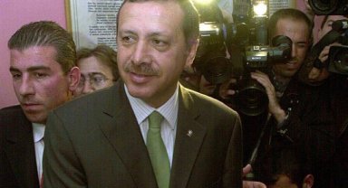 Erdoğan'dan '3 Kasım 2002' paylaşımı